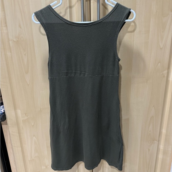 Fighting Eel Sample Dress in Olive Green XS - Picture 2 of 3